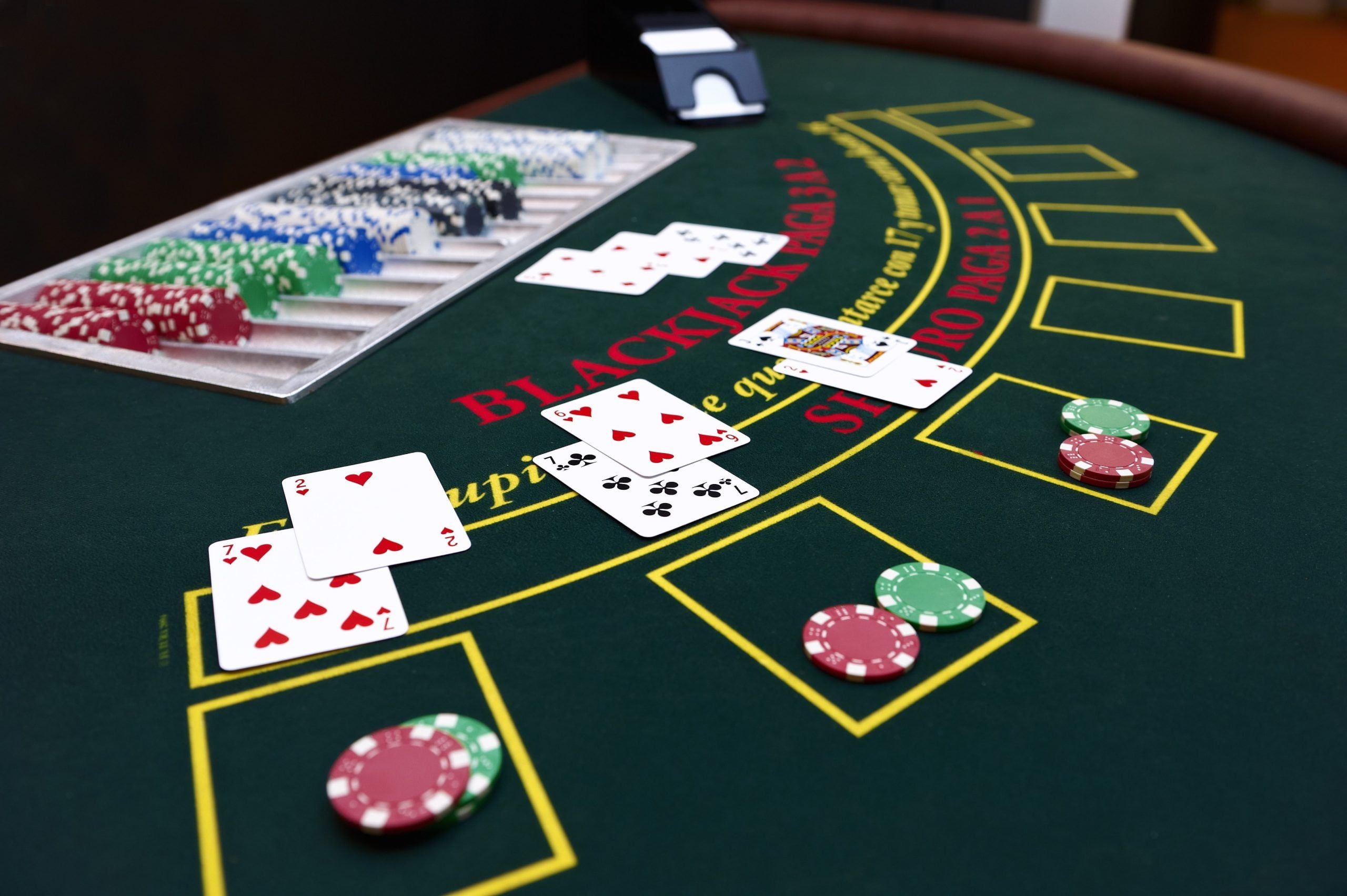 Chi tiết về cách chơi và cách tính điểm trong bài blackjack   