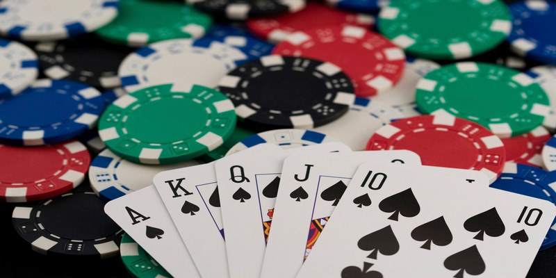 Poker nhatvip bao gồm nhiều vòng chơi